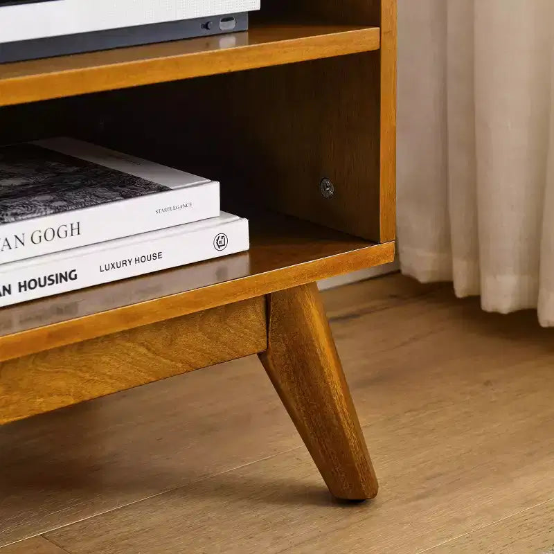 Jasne drewno, szafka RTV w stylu mid-century o długości 150 cm, na telewizory do 65 cali