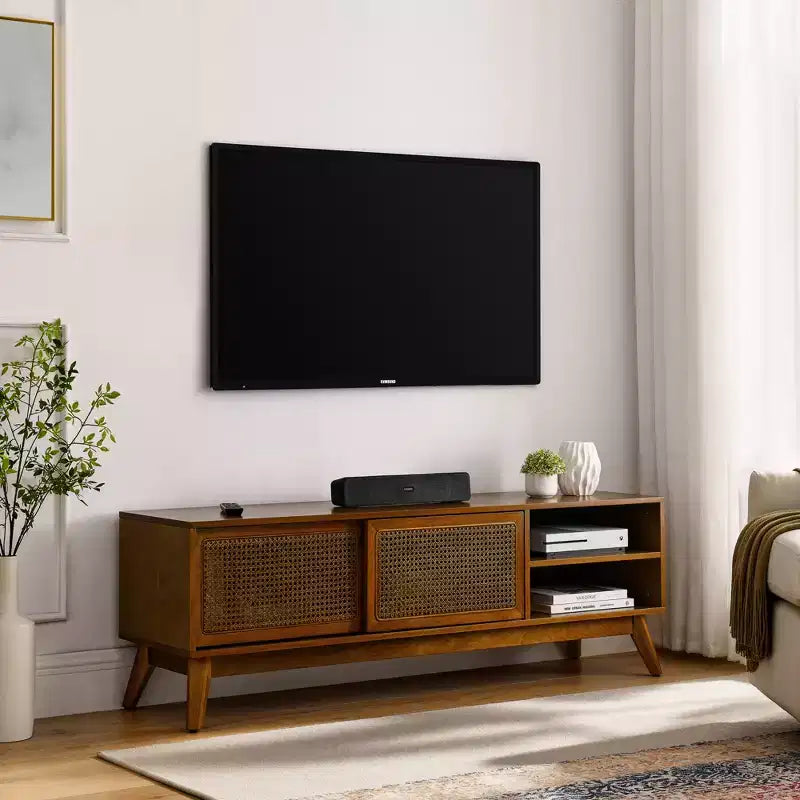 Jasne drewno, szafka RTV w stylu mid-century o długości 150 cm, na telewizory do 65 cali